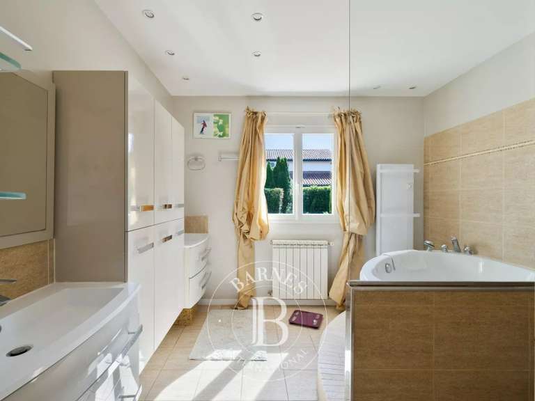 House Bassussarry - 5 bedrooms - 250m²