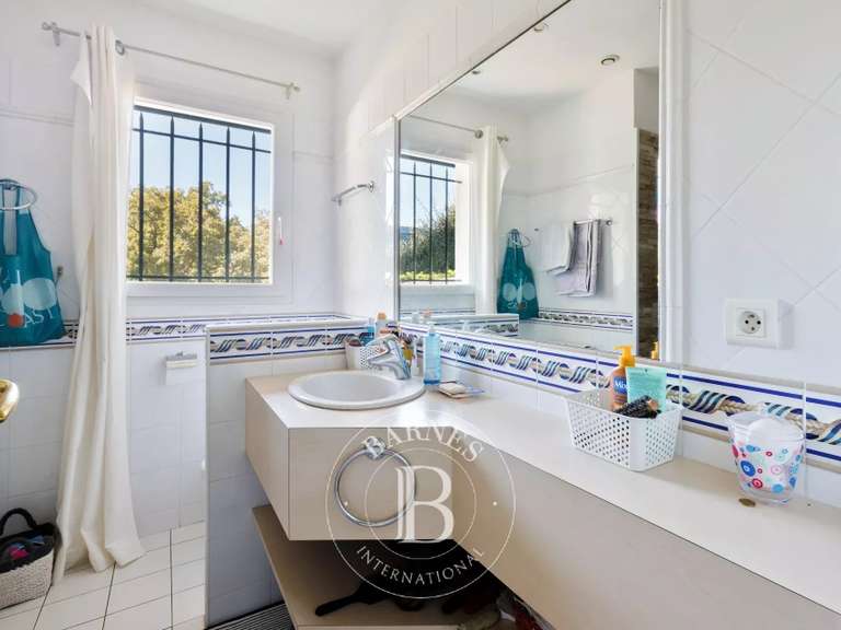 House Bassussarry - 5 bedrooms - 250m²