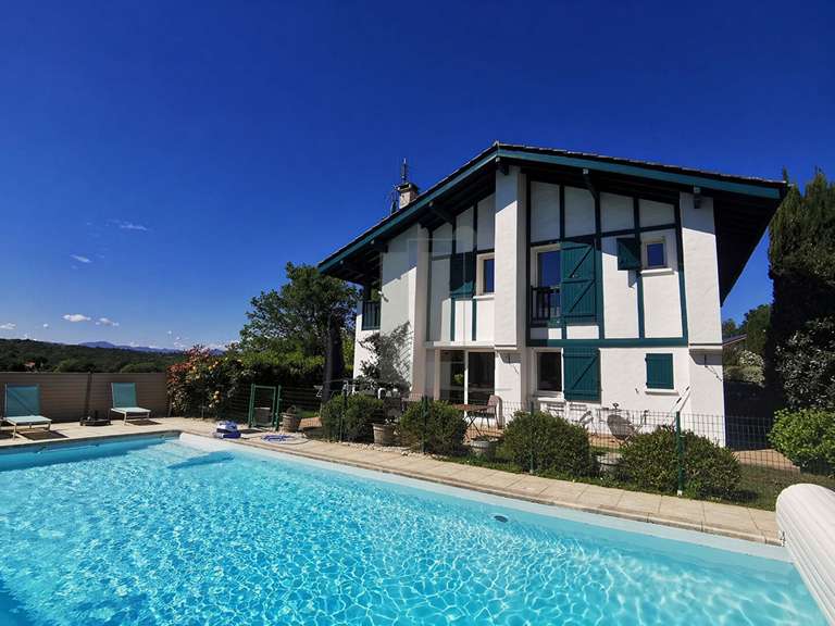 House Bassussarry - 5 bedrooms - 223m²