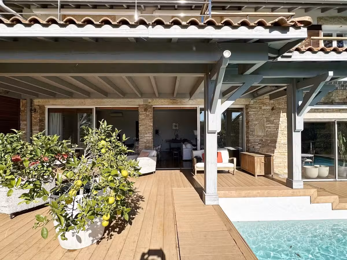 Maison Bassussarry