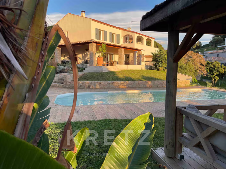 House Bastelicaccia - 5 bedrooms - 180m²