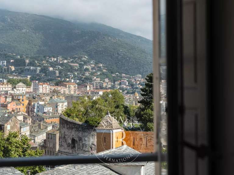 Appartement Bastia - 4 chambres - 150m²