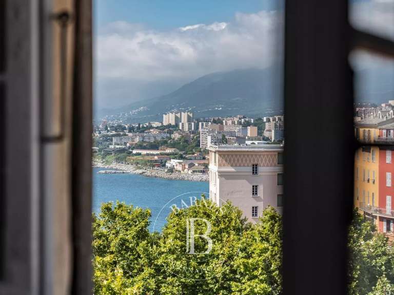 Appartement Bastia - 4 chambres - 150m²