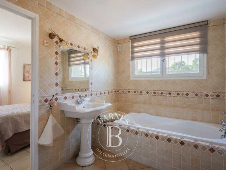 Maison Bastia - 5 chambres - 270m²
