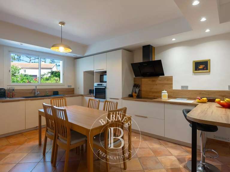 Maison Bastia - 5 chambres - 270m²
