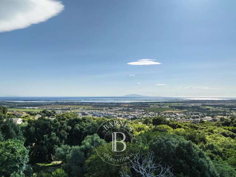Terrain Bastia - 4000m²