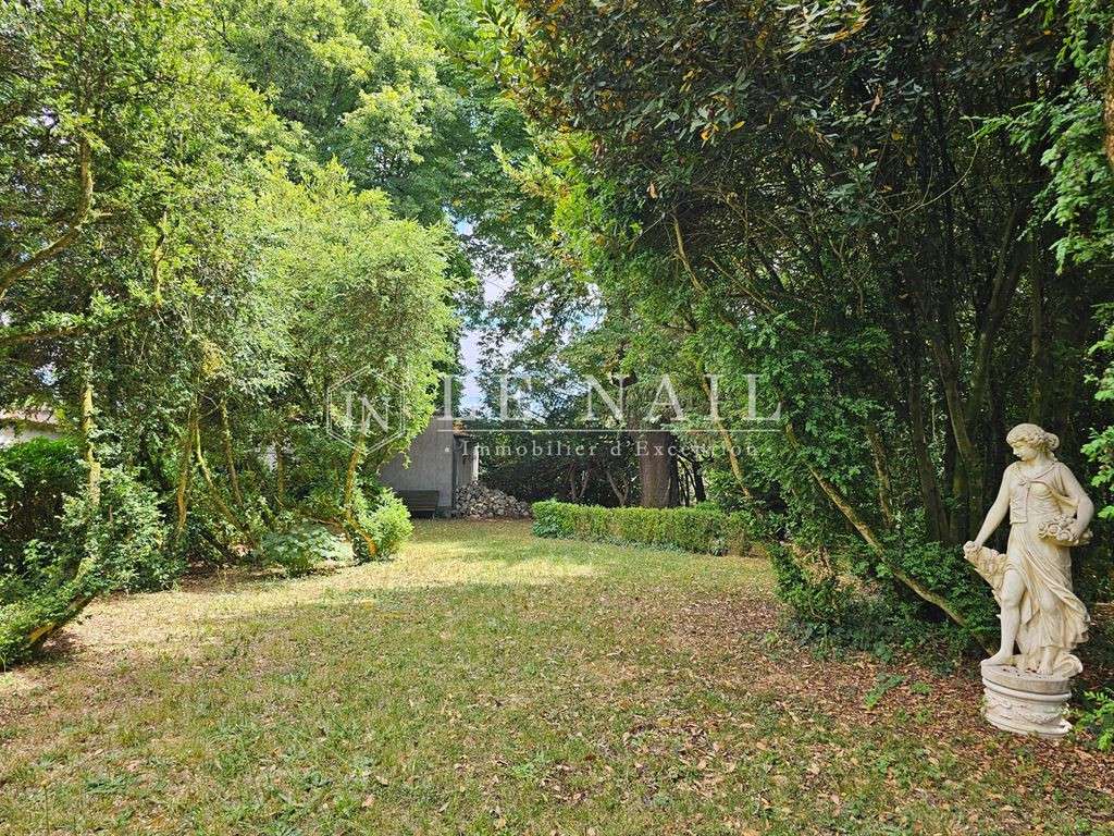 Manor Baugé-en-Anjou