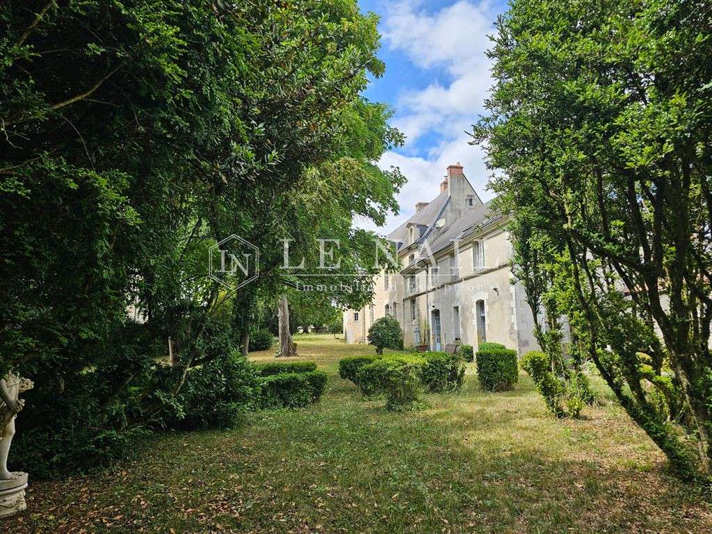 Manor Baugé-en-Anjou