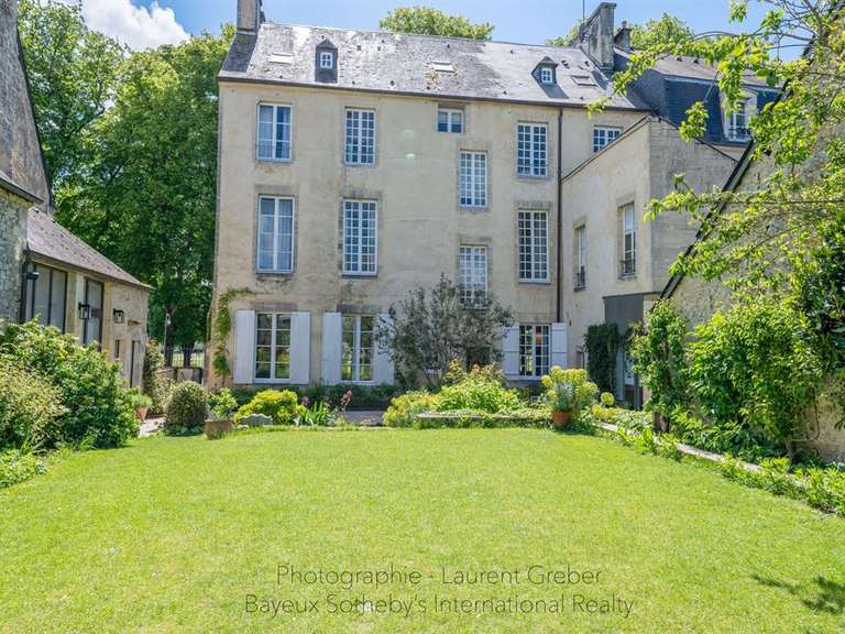 Hôtel particulier Bayeux - 7 chambres - 475m²