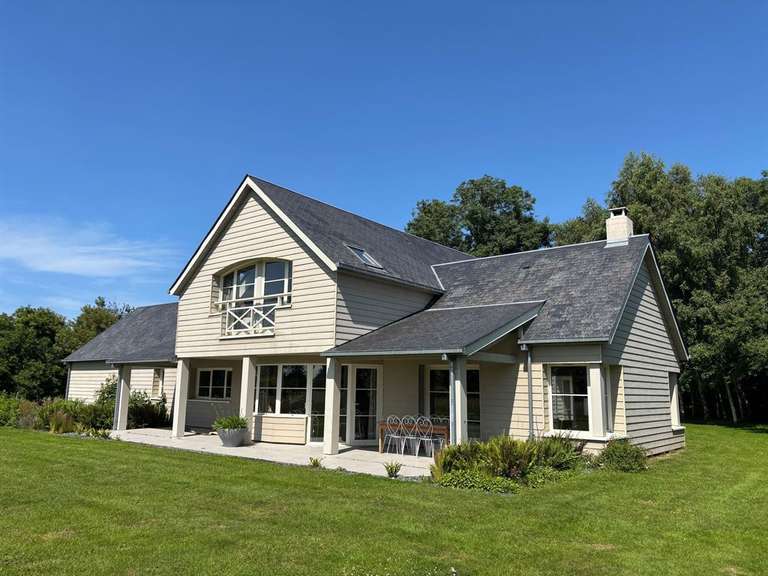 Maison Bayeux - 3 chambres - 201m²