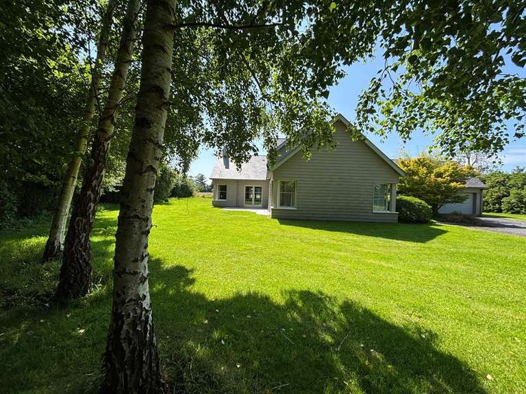 Maison Bayeux - 3 chambres - 201m²