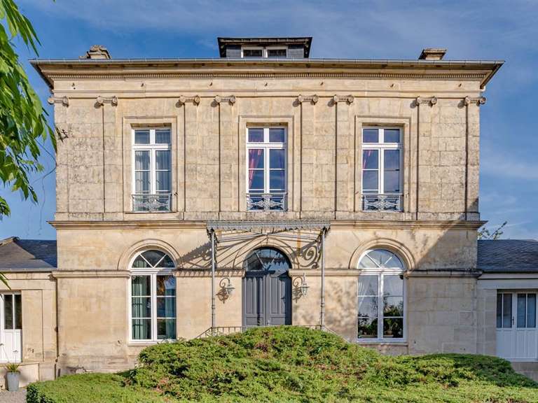 Maison Bayeux - 4 chambres - 215m²