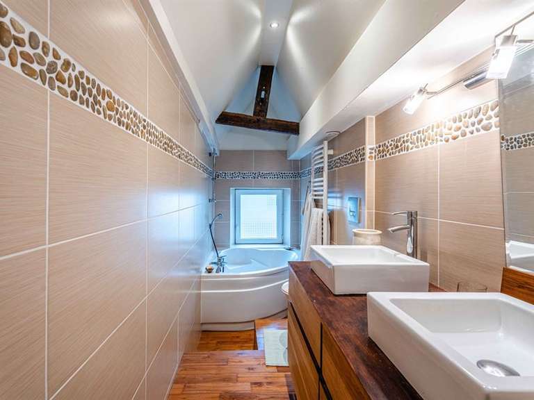 Maison Bayeux - 3 chambres - 338m²