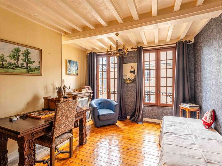 Maison Bayeux - 3 chambres - 338m²