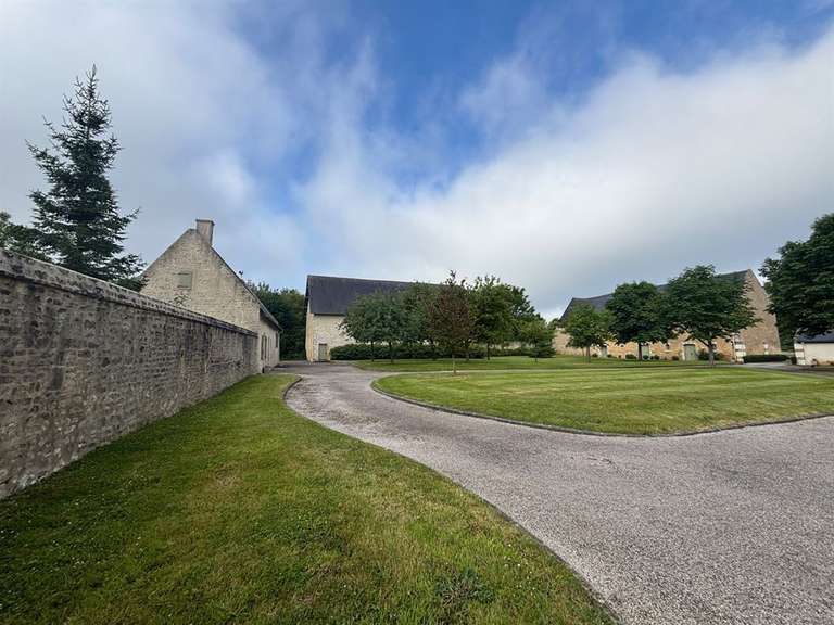 Maison Bayeux - 3 chambres - 282m²