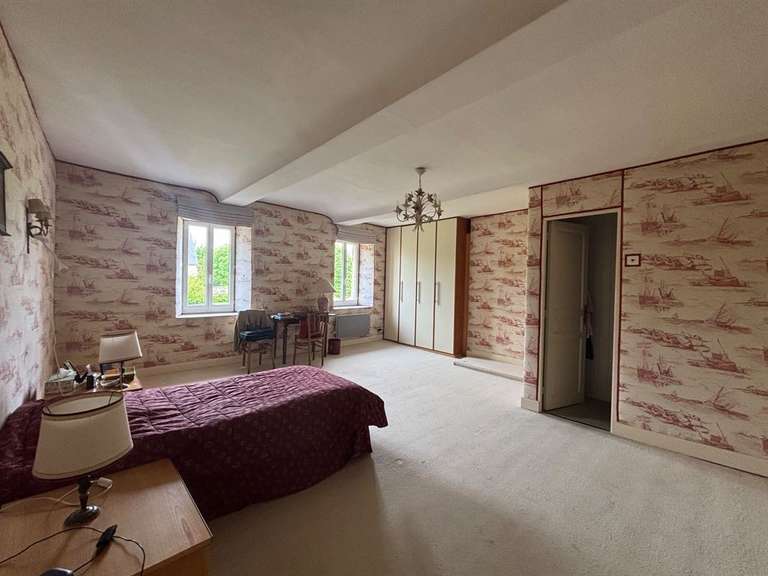Maison Bayeux - 3 chambres - 282m²