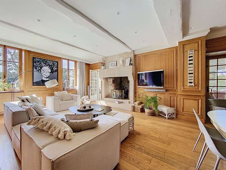 House Bayeux - 4 bedrooms - 321m²