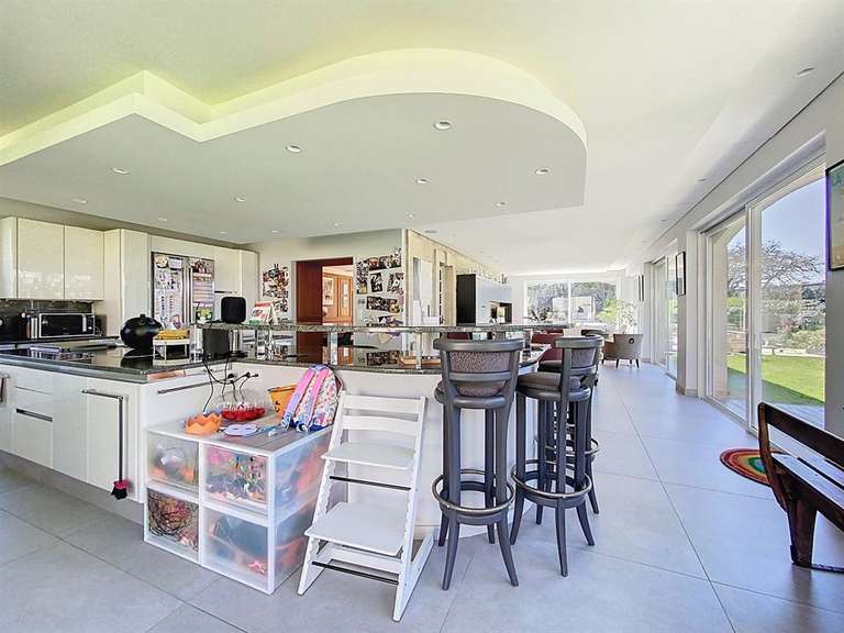 House Bayeux - 4 bedrooms - 321m²