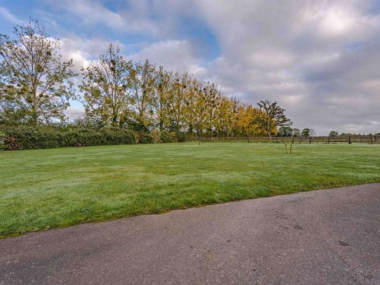 Maison Bayeux - 4 chambres - 245m²