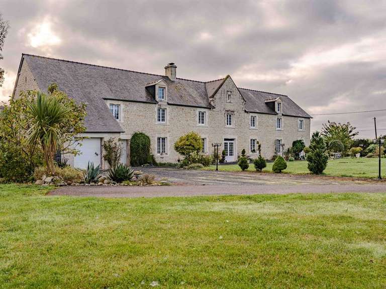 House Bayeux - 4 bedrooms - 245m²