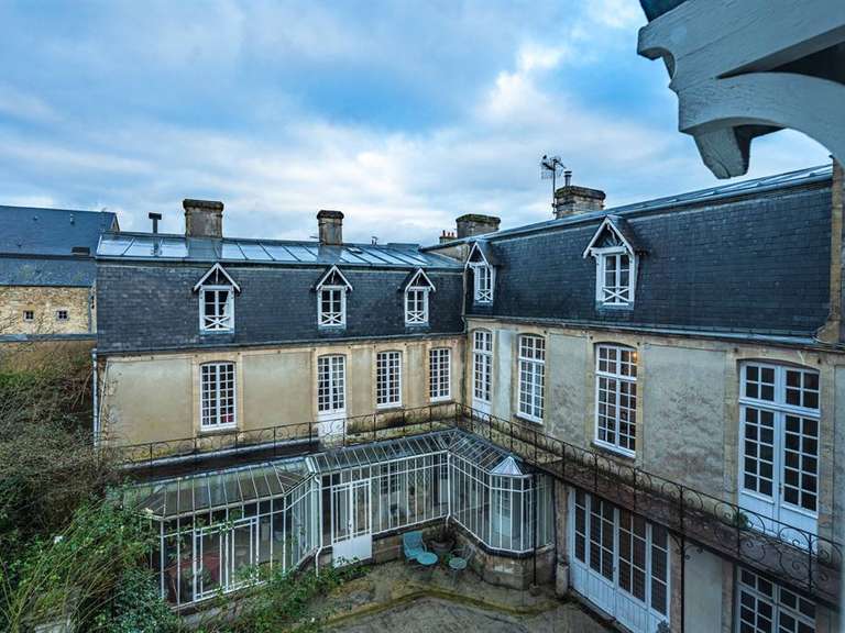 House Bayeux - 10 bedrooms - 416m²