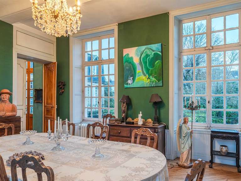 House Bayeux - 10 bedrooms - 416m²