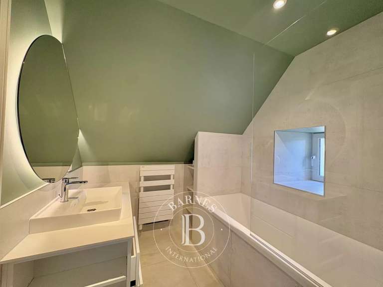 Maison Bayeux - 3 chambres - 321m²