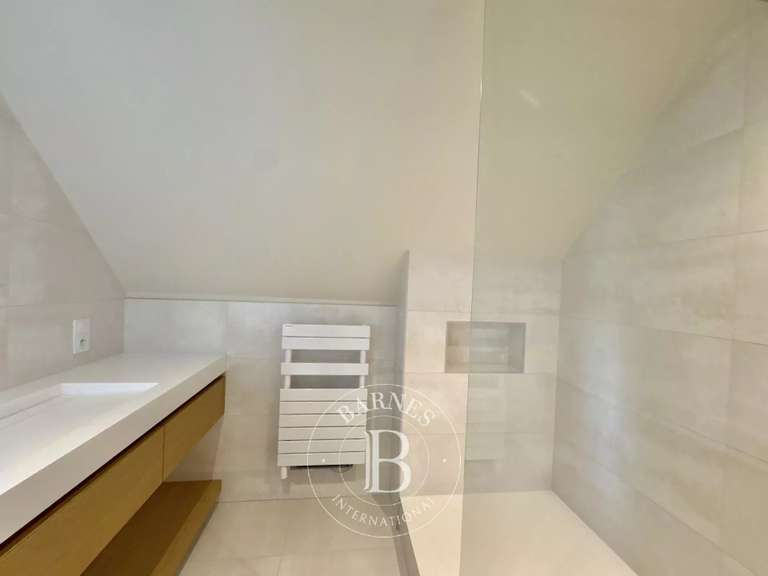 Maison Bayeux - 3 chambres - 321m²