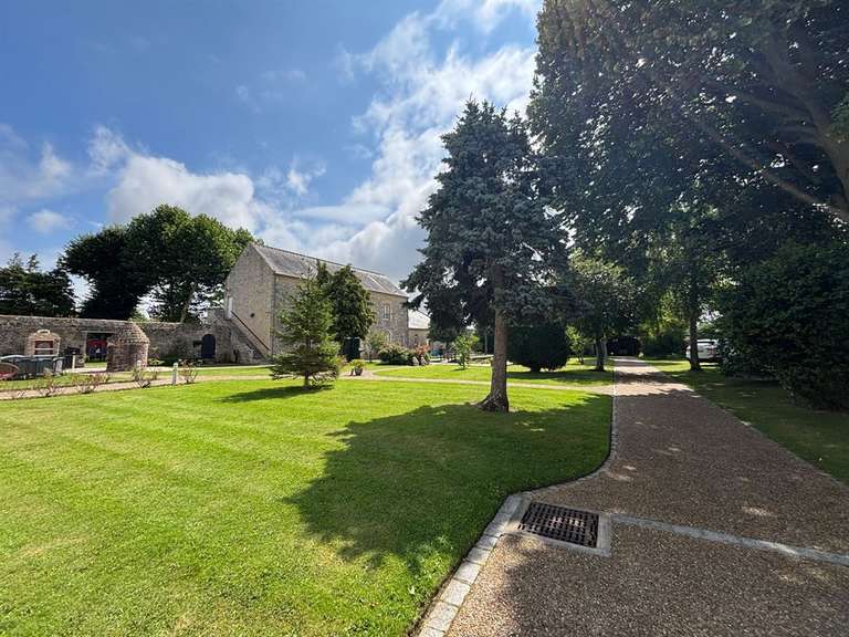 Manor Bayeux - 7 bedrooms - 655m²
