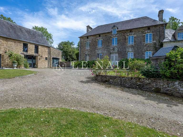 Propriété Bayeux - 12 chambres - 690m²