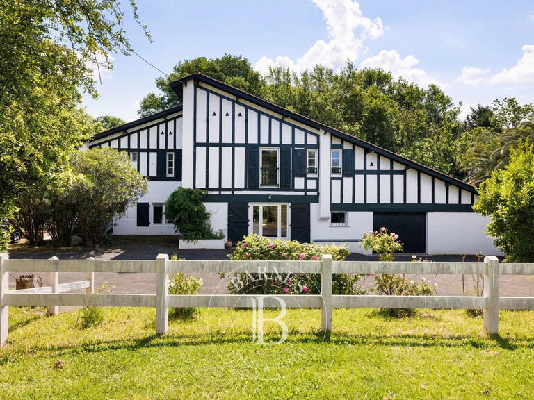 House Bayonne - 5 bedrooms - 460m²