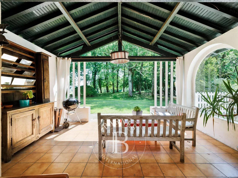 House Bayonne - 5 bedrooms - 460m²