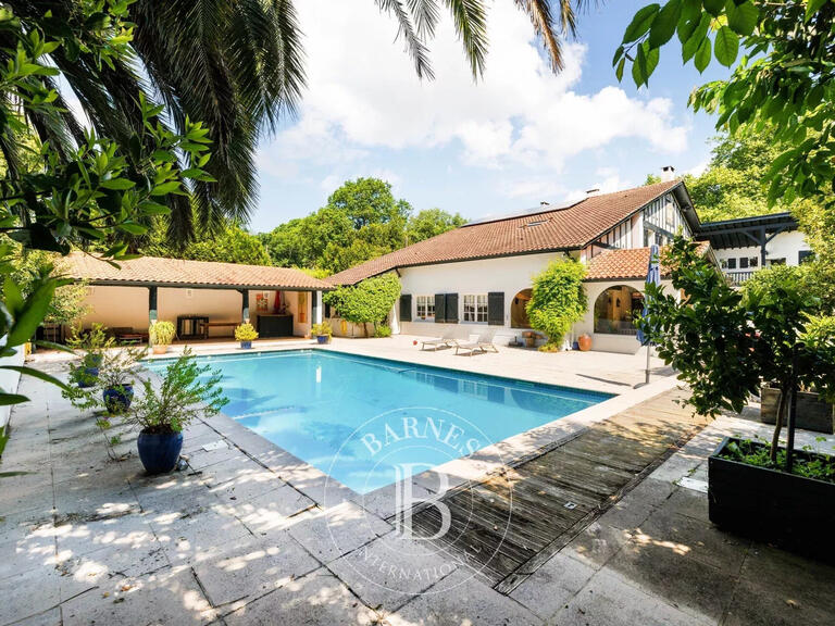 House Bayonne - 5 bedrooms - 460m²