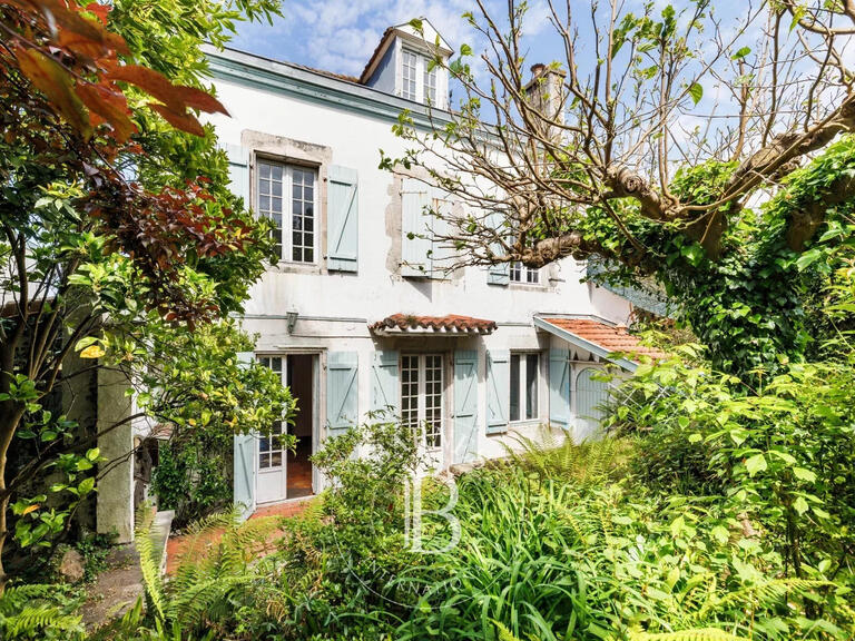 House Bayonne - 4 bedrooms - 230m²