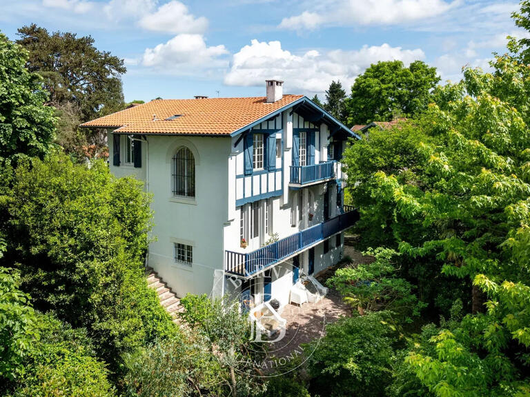 Maison Bayonne - 6 chambres - 180m²