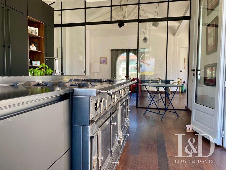 Maison Bayonne - 3 chambres - 343m²