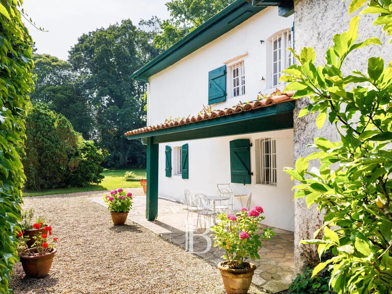 Maison Bayonne - 5 chambres - 275m²