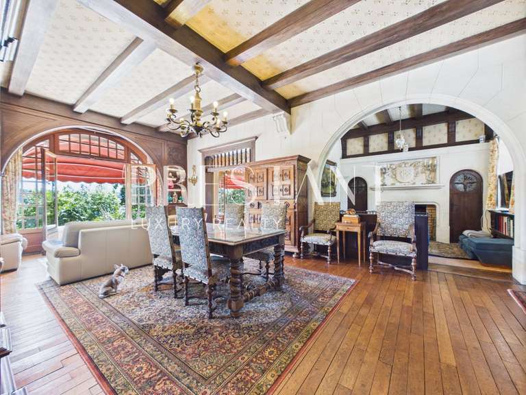 House Bayonne - 8 bedrooms - 470m²