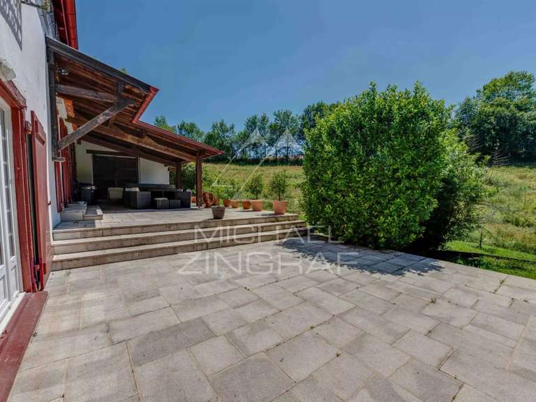 Maison Bayonne - 5 chambres - 221m²