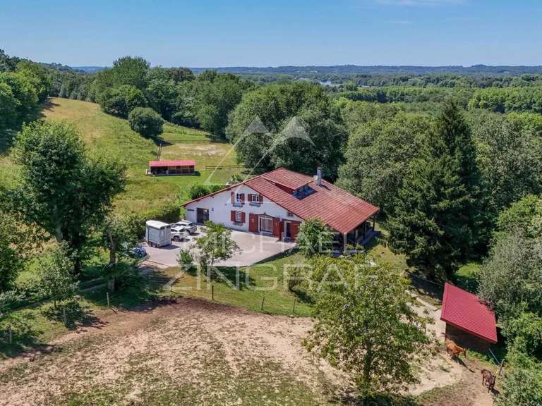 Maison Bayonne - 5 chambres - 221m²