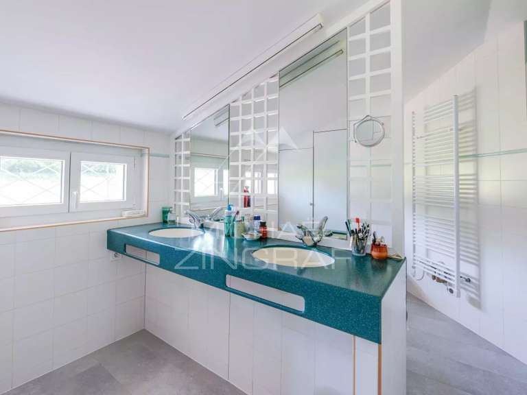 Maison Bayonne - 5 chambres - 221m²