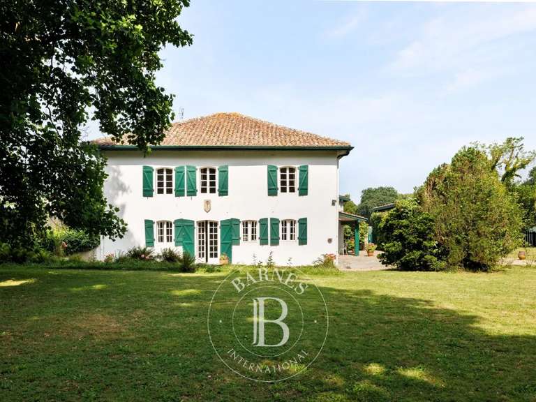 Maison Bayonne - 5 chambres - 285m²