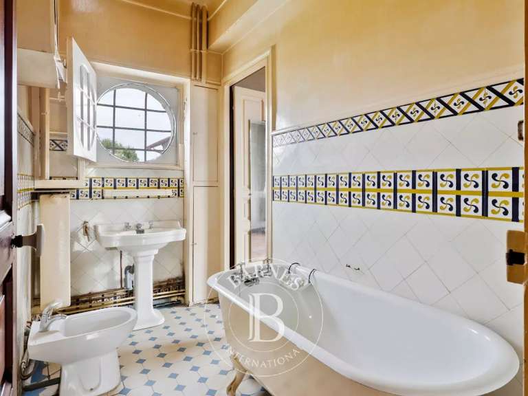 Maison Bayonne - 7 chambres - 300m²