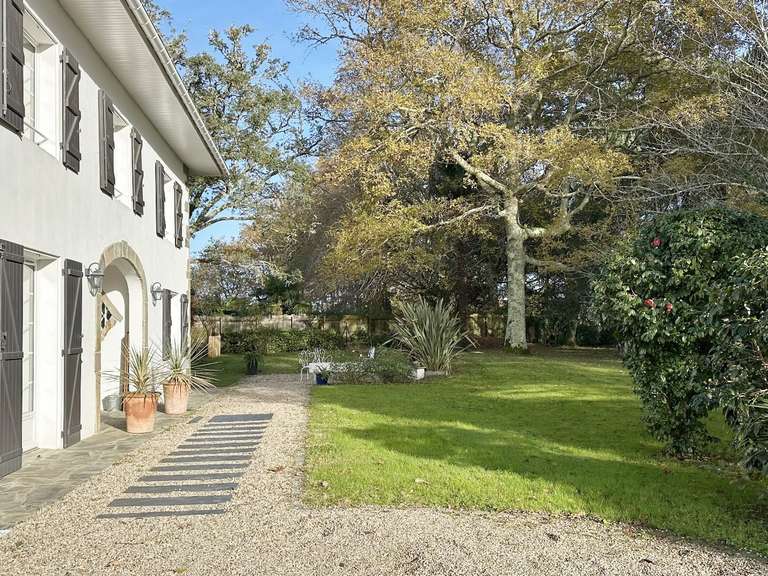 Maison Bayonne - 4 chambres - 205m²