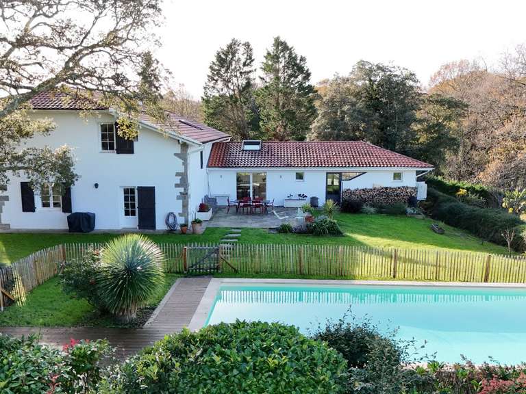 Maison Bayonne - 4 chambres - 205m²