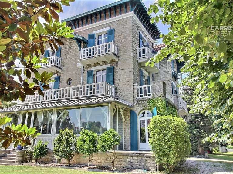 Maison Bayonne - 7 chambres - 358m²