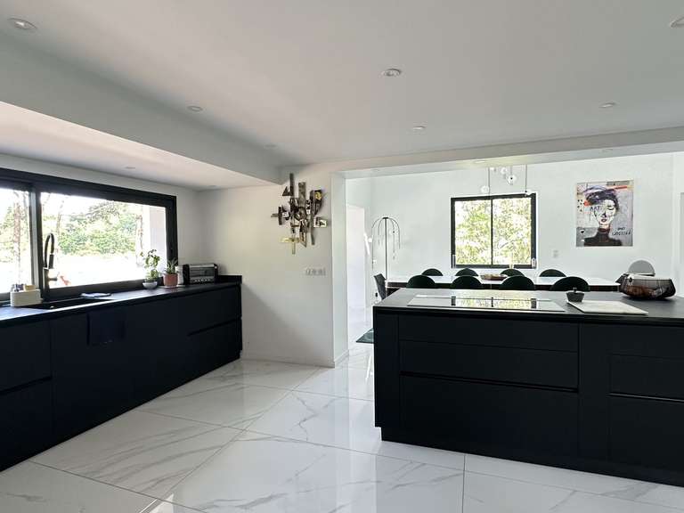 House Bayonne - 6 bedrooms - 322m²