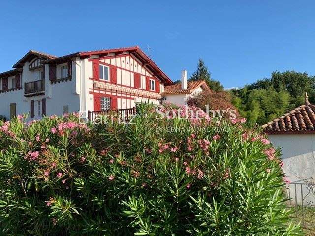 Maison Bayonne - 7 chambres - 467m²