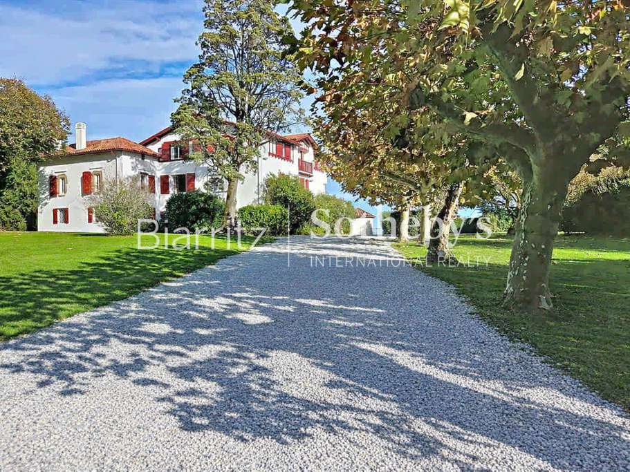 House Bayonne