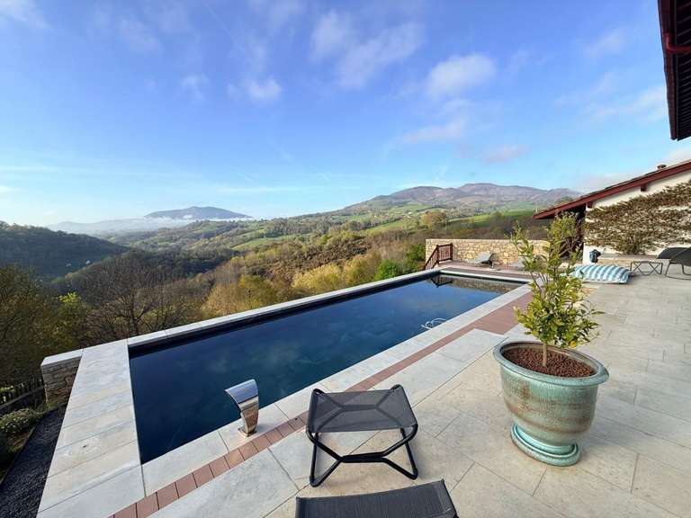 Maison Bayonne - 5 chambres - 338m²